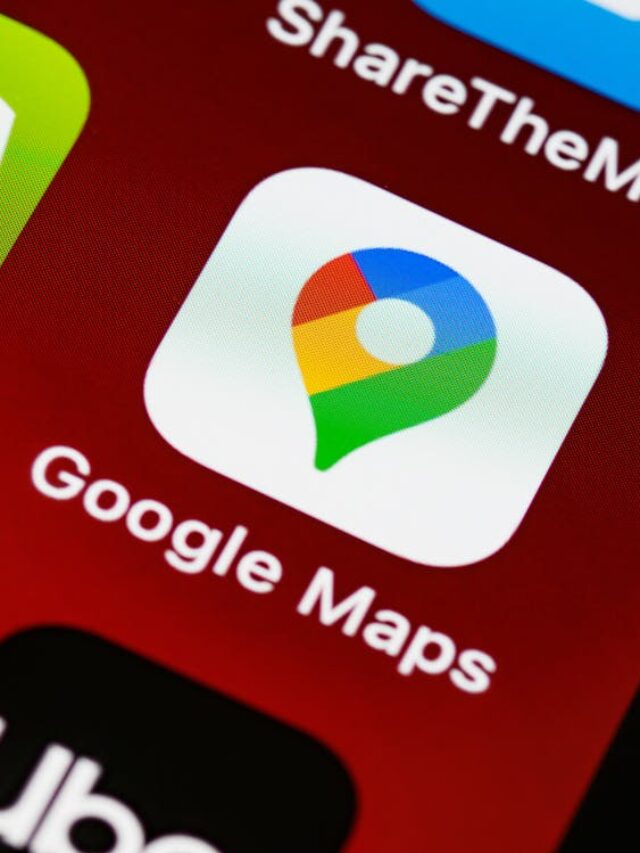 Exploring the Computerized Scene: Apple Maps vs. Google Maps