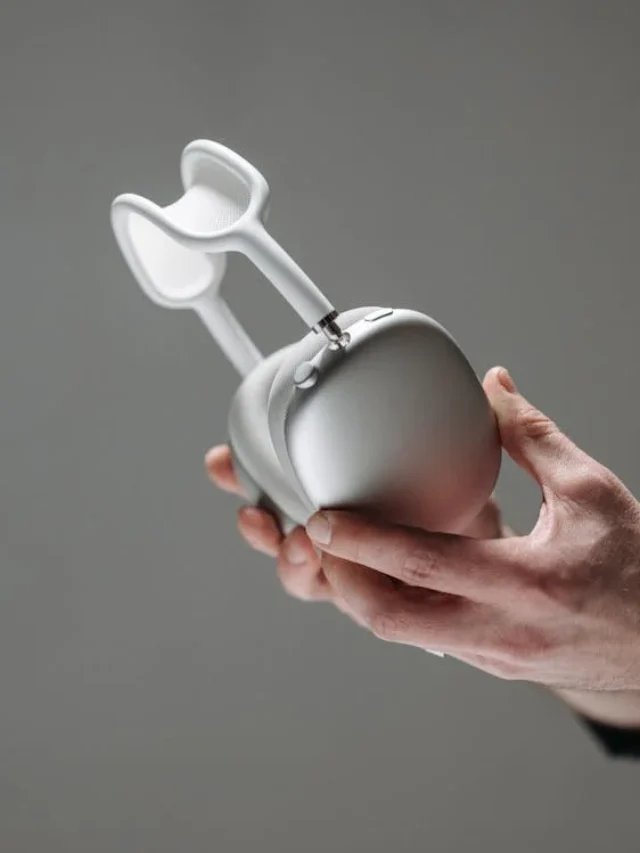 Apple AirPods Max 2: Next-gen Premium Earphones